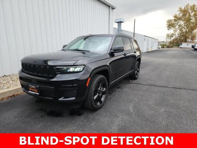 2023 Jeep Grand Cherokee L Altitude 4x4 2023 Jeep Grand Cherokee L Altitude 4x4