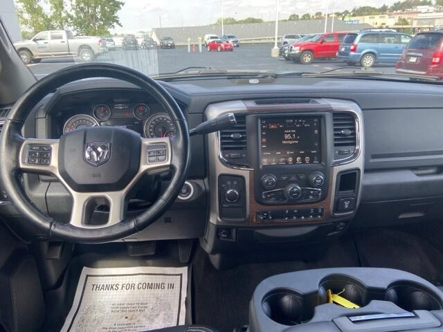 2017 RAM 2500 Laramie Crew Cab 4x4 64 Box 2017 RAM 2500 Laramie Crew Cab 4x4 64 Box