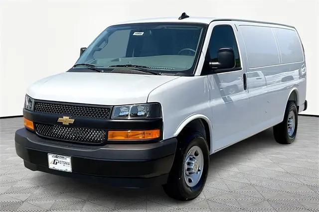 2025 Chevrolet Express Cargo Van RWD 3500 Regular Wheelbase WT