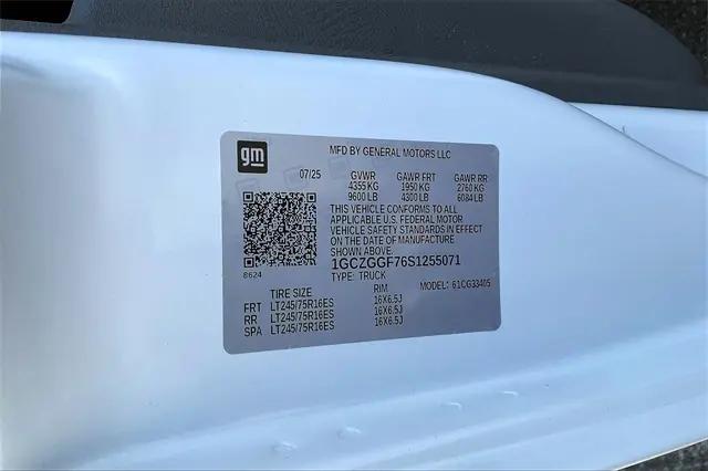 2025 Chevrolet Express Cargo Van RWD 3500 Regular Wheelbase WT