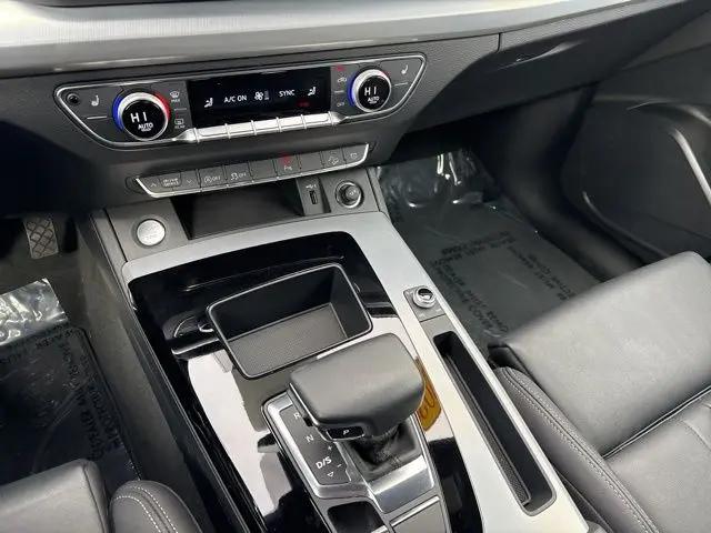 2025 Audi Q5 Premium 45 TFSI S line quattro