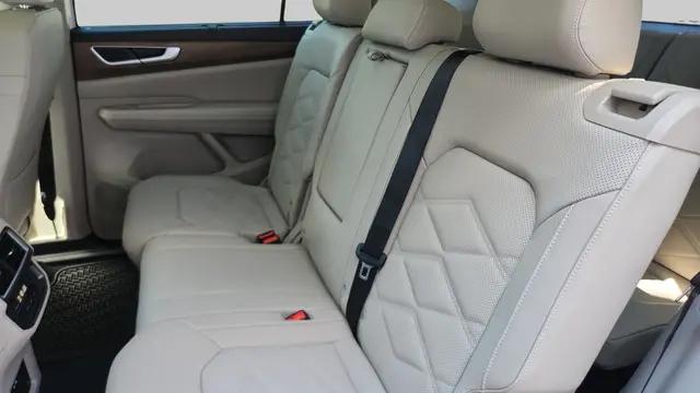 2026 Volkswagen Atlas SE with Technology