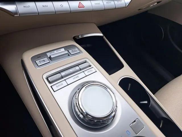 2023 Genesis GV70 2.5T AWD
