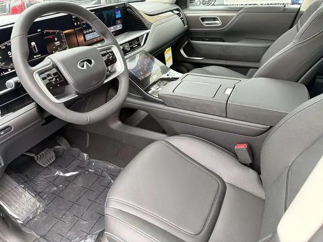 2026 INFINITI QX80 LUXE AWD
