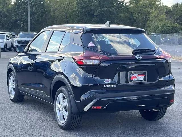 2025 Nissan Kicks S