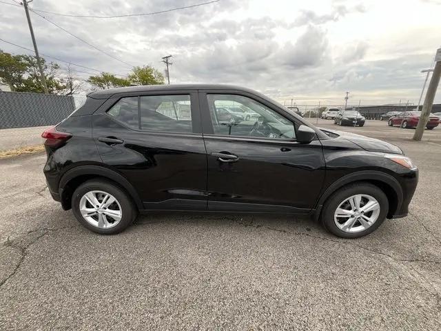 2025 Nissan Kicks S