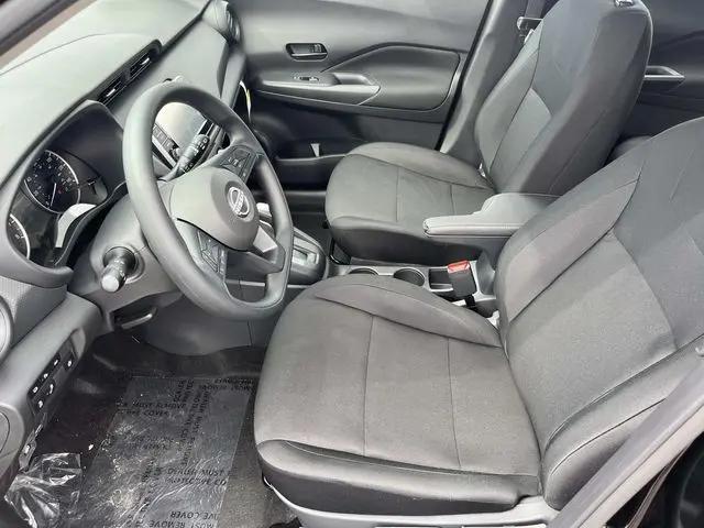 2025 Nissan Kicks S