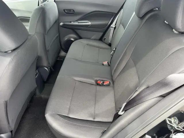 2025 Nissan Kicks S