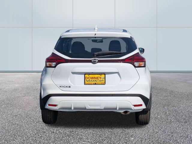 2025 Nissan Kicks S