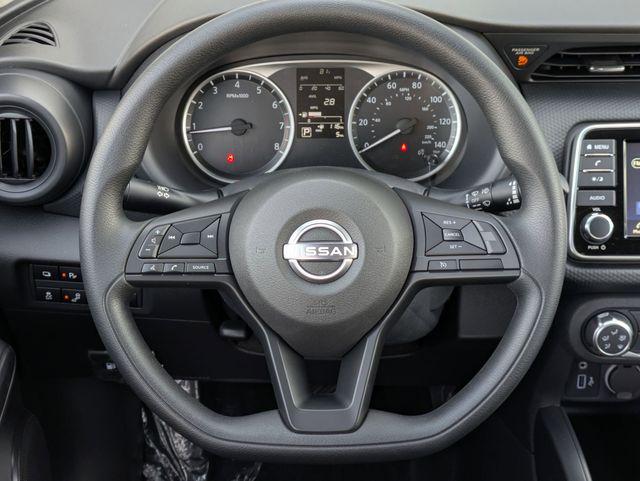 2025 Nissan Kicks S