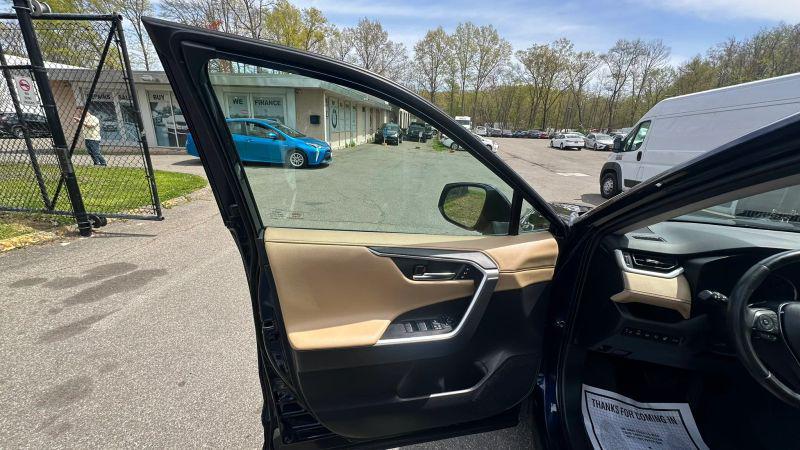 2019 Toyota RAV4 Hybrid Limited