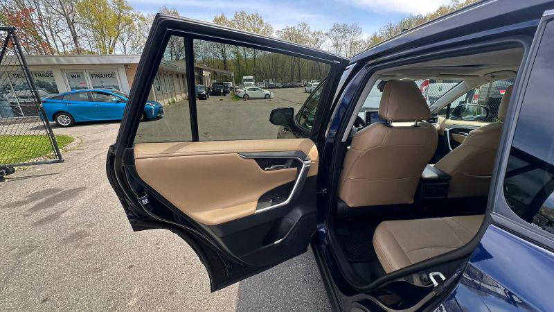 2019 Toyota RAV4 Hybrid Limited