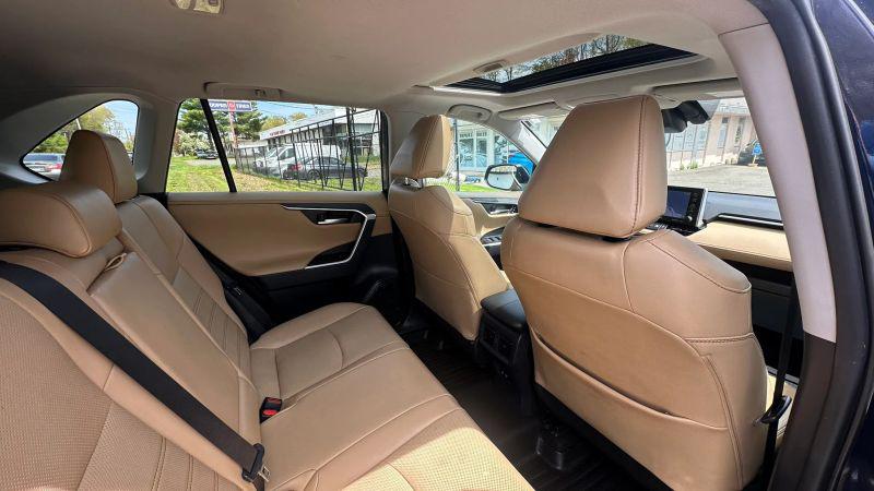 2019 Toyota RAV4 Hybrid Limited
