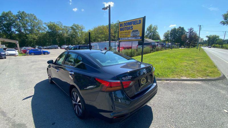2022 Nissan Altima SV FWD