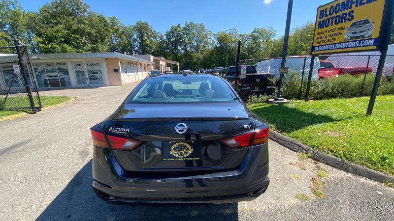 2022 Nissan Altima SV FWD