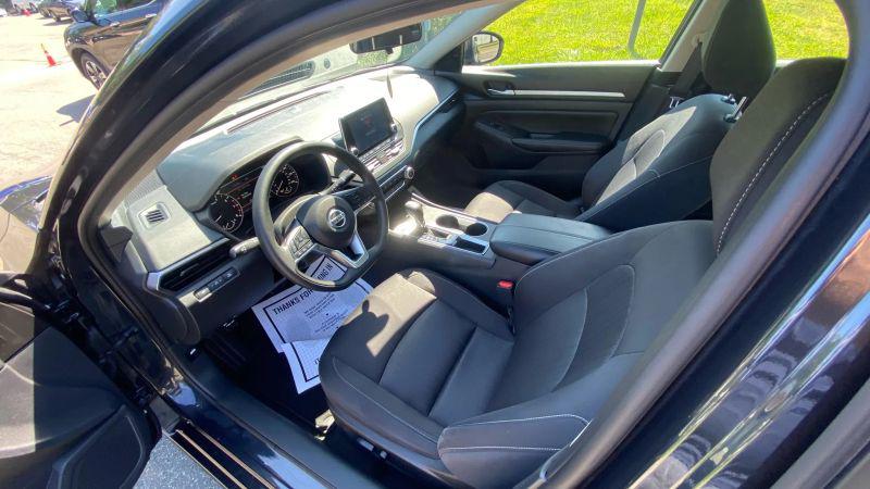 2022 Nissan Altima SV FWD