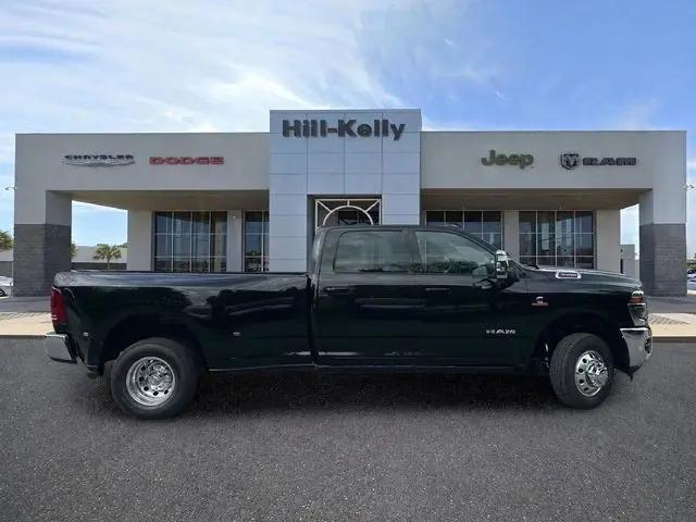 2026 Ram 3500 Laramie Crew Cab 4x4 8' Box