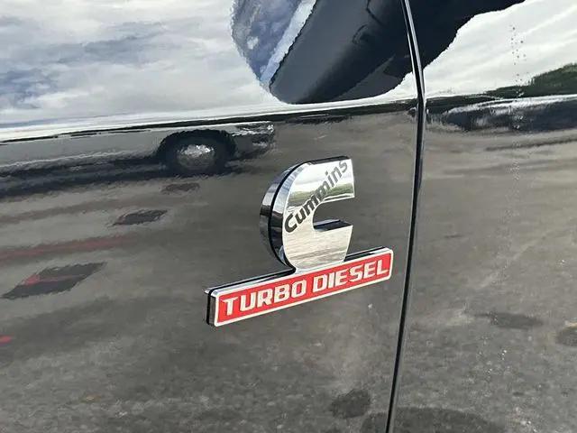 2026 Ram 3500 Laramie Crew Cab 4x4 8' Box