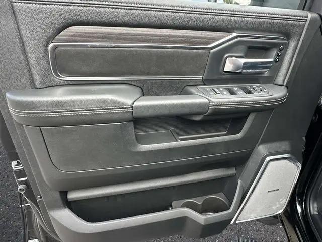 2026 Ram 3500 Laramie Crew Cab 4x4 8' Box