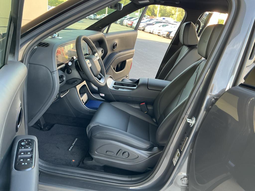 2026 Hyundai Palisade XRT Pro - Photo 11