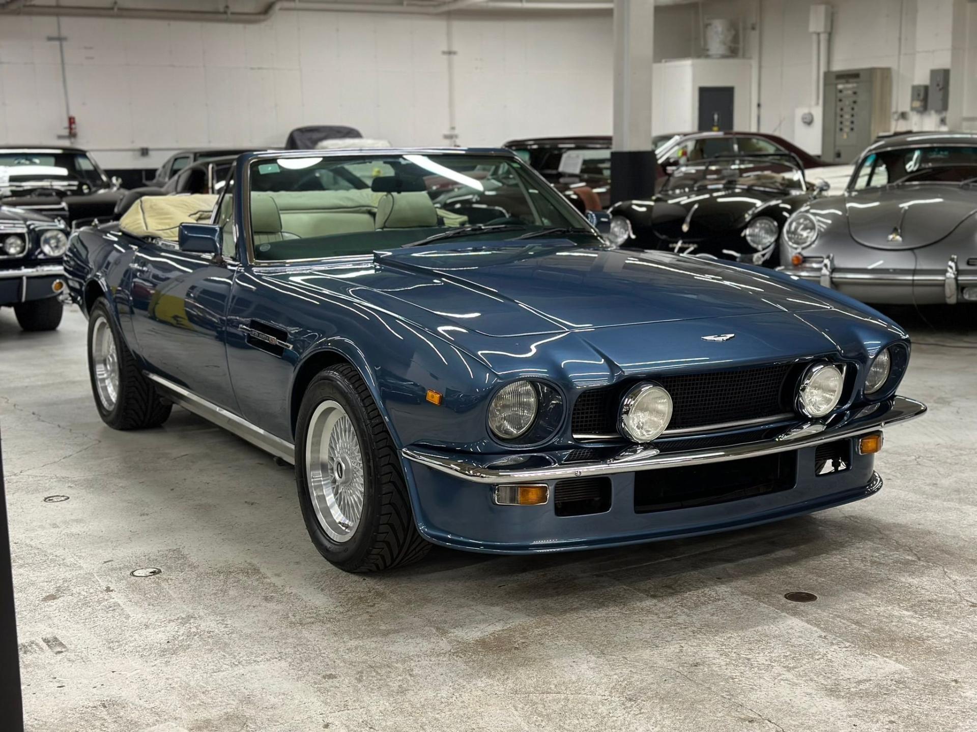 /1987 Aston-Martin V8-Volante