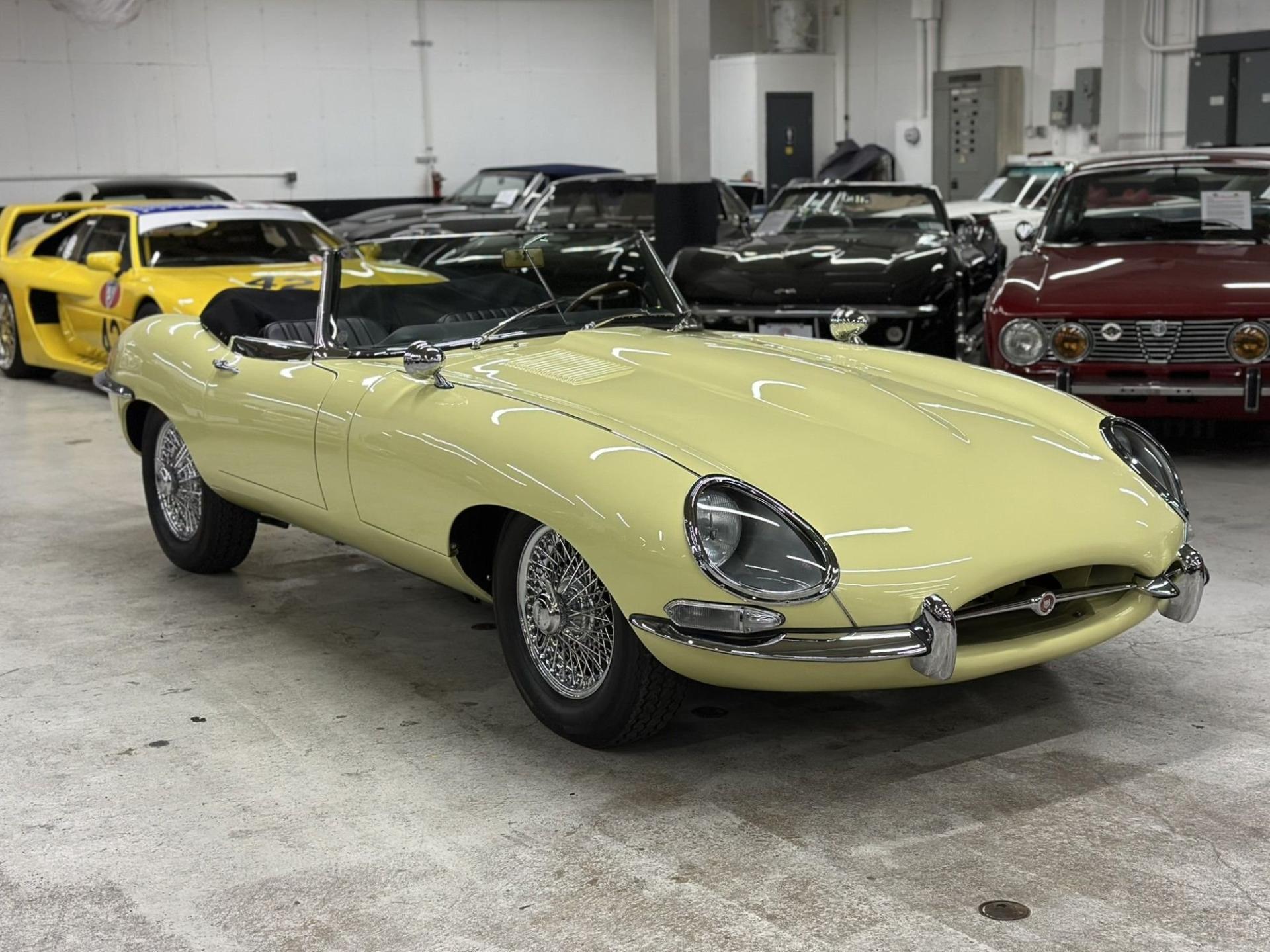 /1965 Jaguar E-TYPE-4.2 LITER SERIES 1 ROADSTER