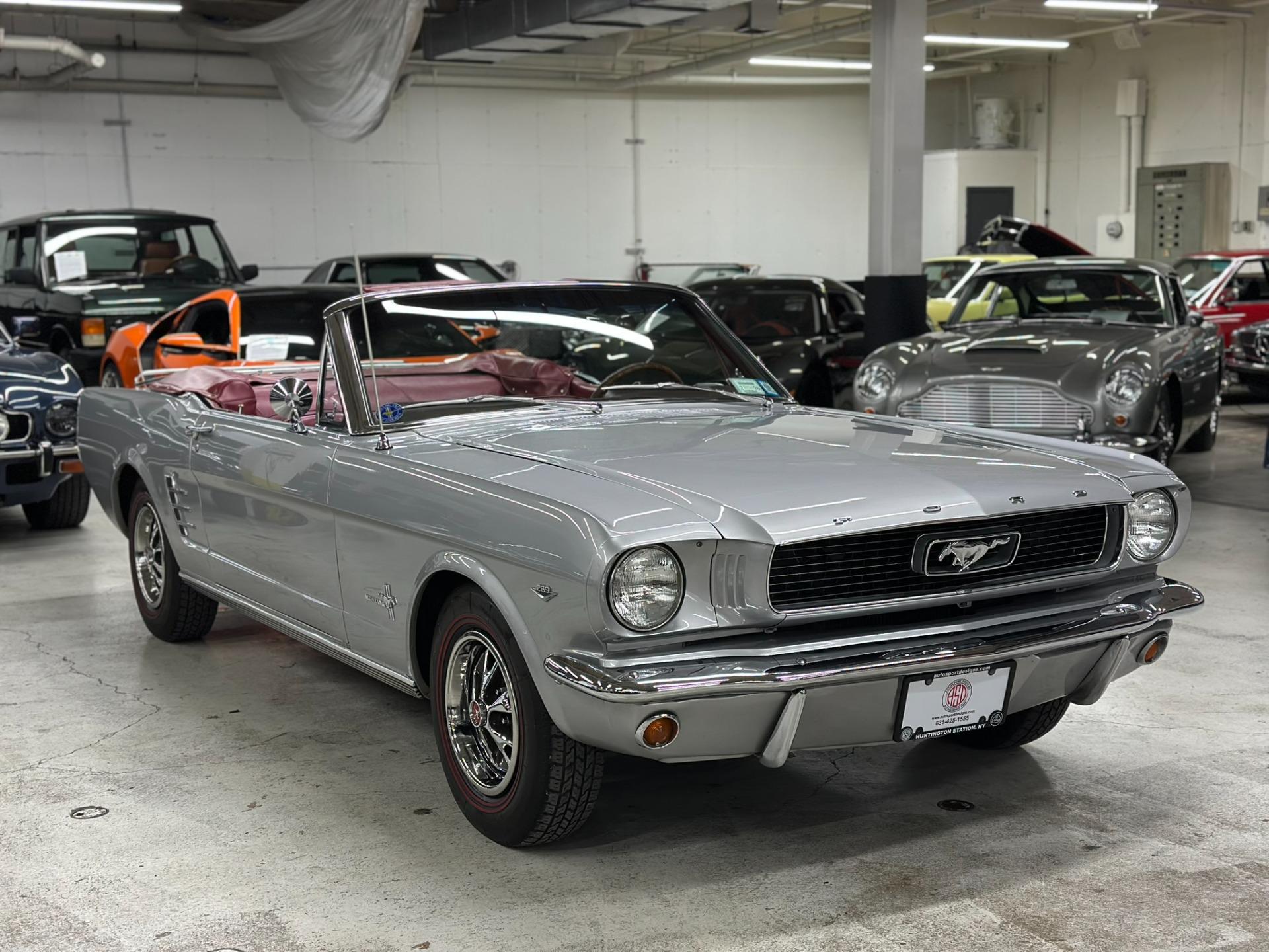 /1966 Ford Mustang-Convertible