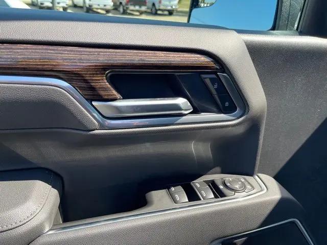 2026 GMC Sierra 1500 Crew Cab, Short Bed, SLE, 4WD