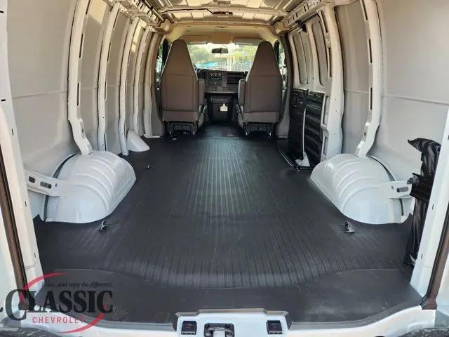 2025 Chevrolet Express Cargo Van RWD 2500 Regular Wheelbase WT