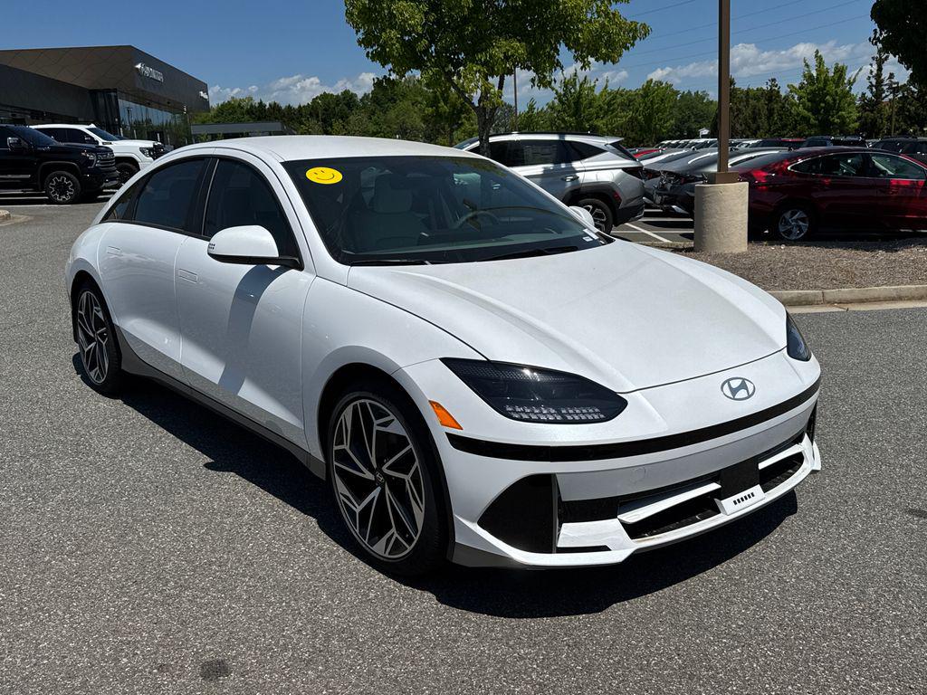2025 Hyundai IONIQ 6 SEL