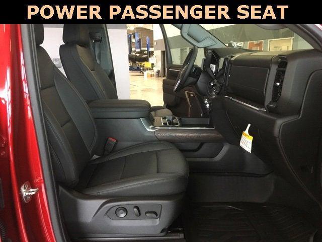 2026 GMC Sierra 2500HD Crew Cab, Standard Bed, SLT, 4WD