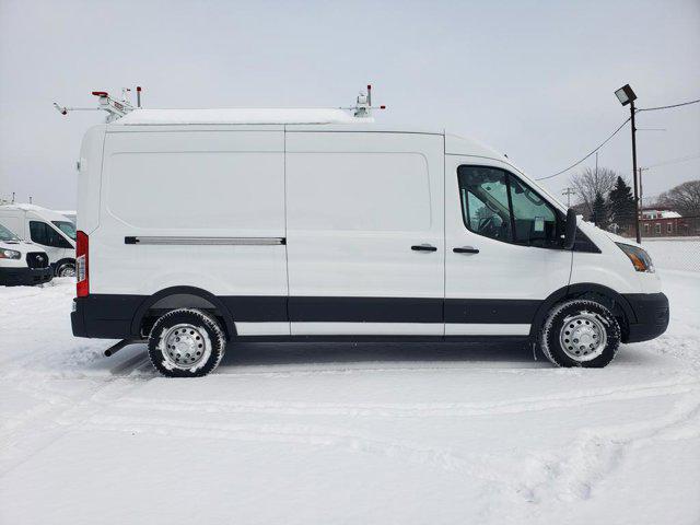2025 Ford Transit Cargo Van T-250 148" Med Rf 9070 GVWR AWD