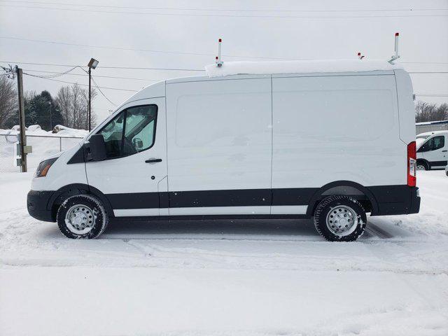 2025 Ford Transit Cargo Van T-250 148" Med Rf 9070 GVWR AWD