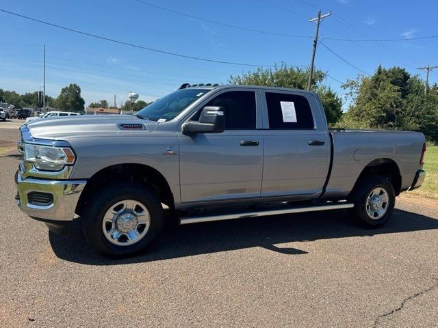 2023 RAM 2500 Tradesman Crew Cab 4x4 64 Box