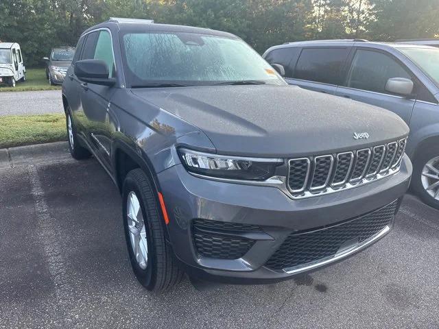 2025 Jeep Grand Cherokee Laredo X 4x4