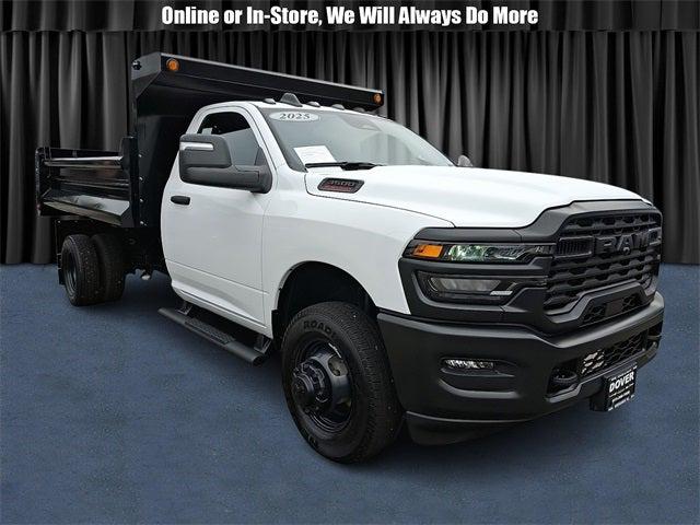 2025 RAM 3500 Chassis Tradesman/Big Horn
