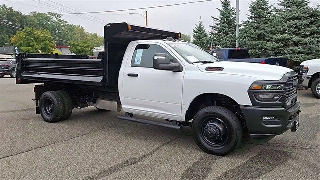 2025 RAM 3500 Chassis Tradesman/Big Horn