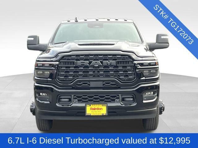 2026 RAM Ram 3500 RAM 3500 LIMITED CREW CAB 4X4 8 BOX