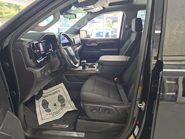 2023 Chevrolet Silverado 1500 4WD Crew Cab Short Bed LT Trail Boss