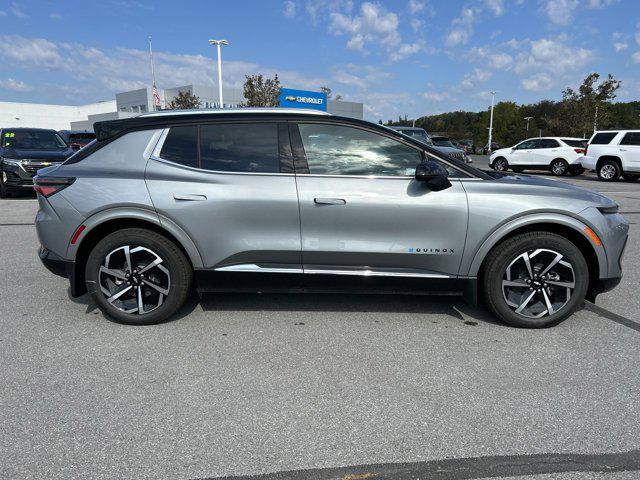2025 Chevrolet Equinox LT 2