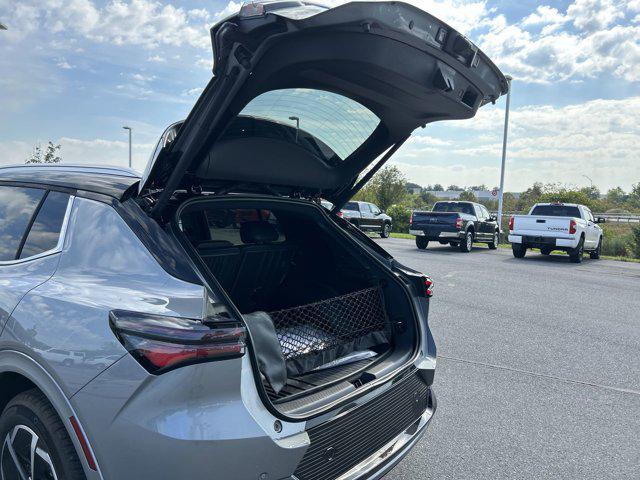 2025 Chevrolet Equinox LT 2