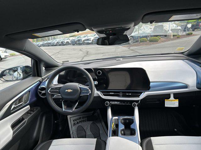 2025 Chevrolet Equinox LT 2