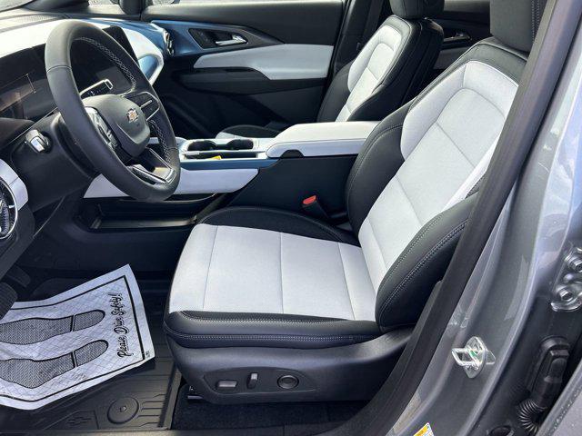 2025 Chevrolet Equinox LT 2