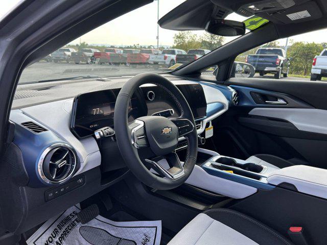 2025 Chevrolet Equinox LT 2