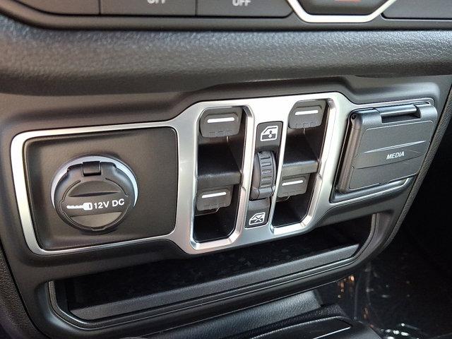 2025 Jeep Wrangler 4-Door Summit 4x4