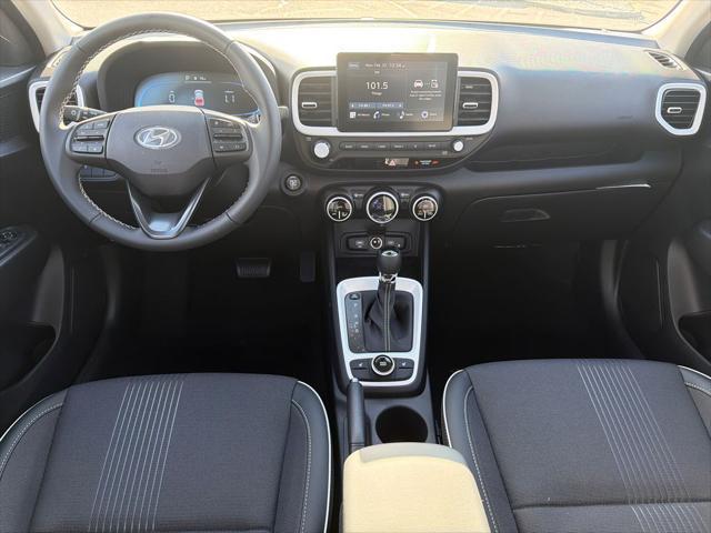 2026 Hyundai Venue SEL w/Two-Tone Roof