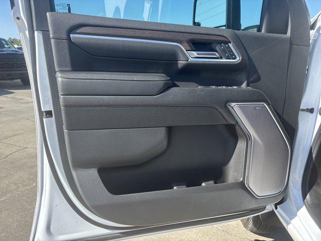 2025 Chevrolet Silverado 3500HD 4WD Crew Cab Long Bed High Country