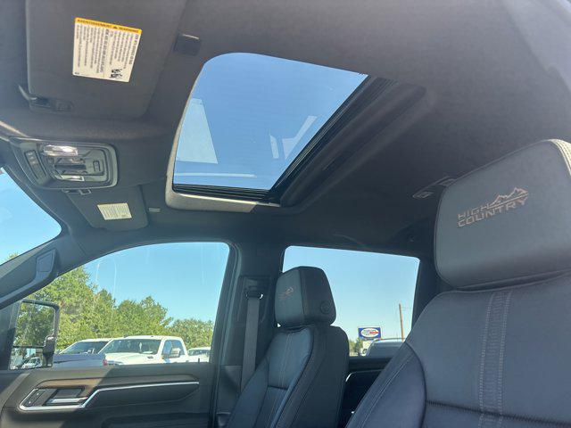 2025 Chevrolet Silverado 3500HD 4WD Crew Cab Long Bed High Country