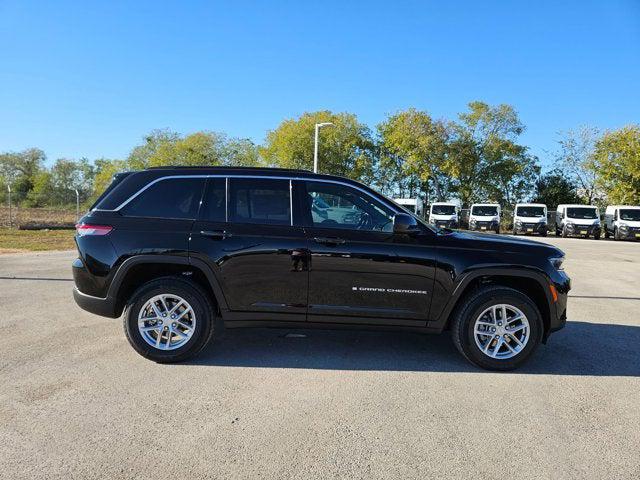 2025 Jeep Grand Cherokee GRAND CHEROKEE LAREDO X 4X4 2025 Jeep Grand Cherokee GRAND CHEROKEE LAREDO X 4X4