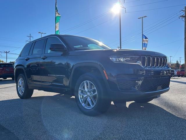 2025 Jeep Grand Cherokee GRAND CHEROKEE LAREDO X 4X4 2025 Jeep Grand Cherokee GRAND CHEROKEE LAREDO X 4X4